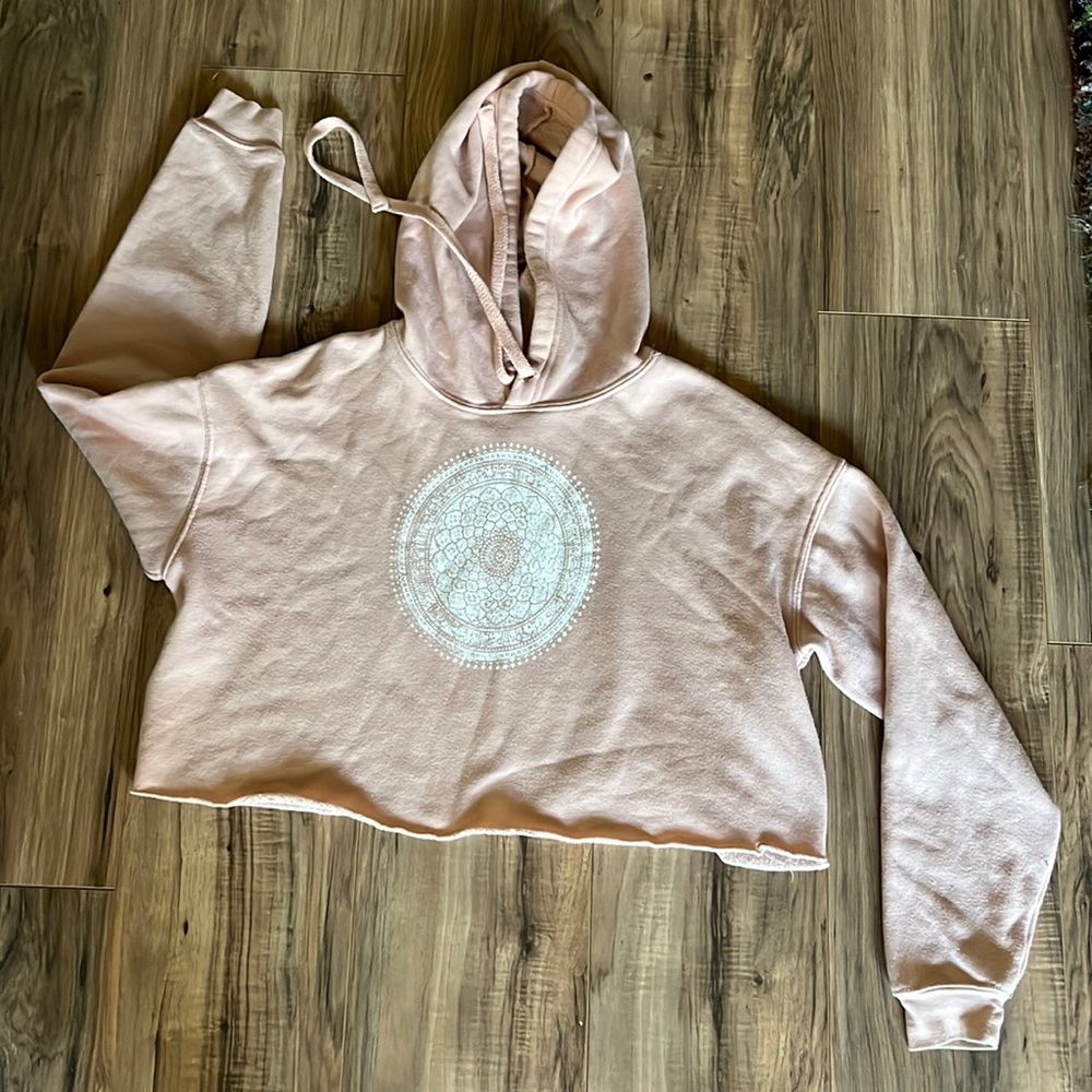 Mandala crop hoodie